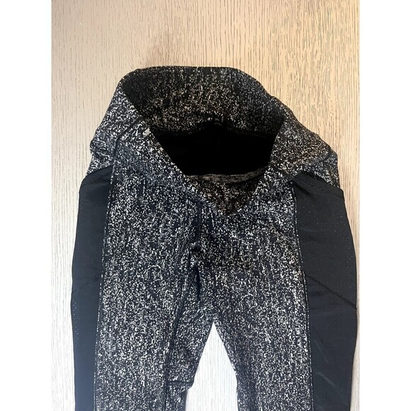 Lululemon Wunder Under Crop III Black/White Leggings Size 6 Yoga Gym Used - Picture 3 of 8